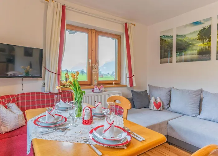 Johanna Und Sonja Reith im Alpbachtal