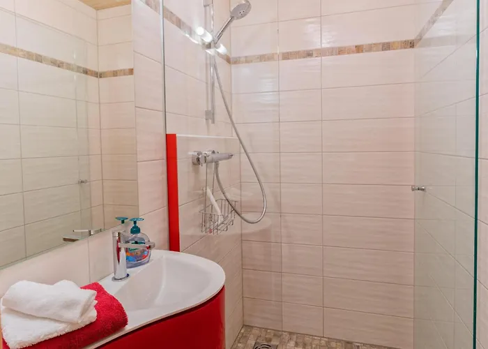 Johanna Und Sonja * Reith im Alpbachtal